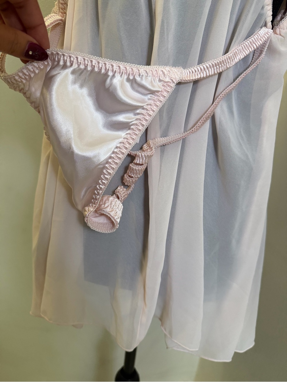 Ambrielle Soft Pink Satin Chemise & Ruffle Robe Set - Picture 10 of 11